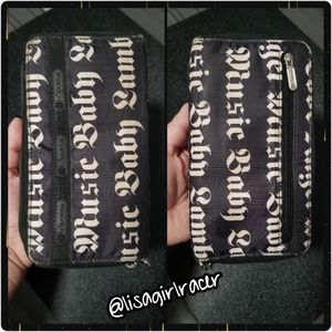 L.A.M.B. cold hard cash wallet 2003 Gwen Stefani